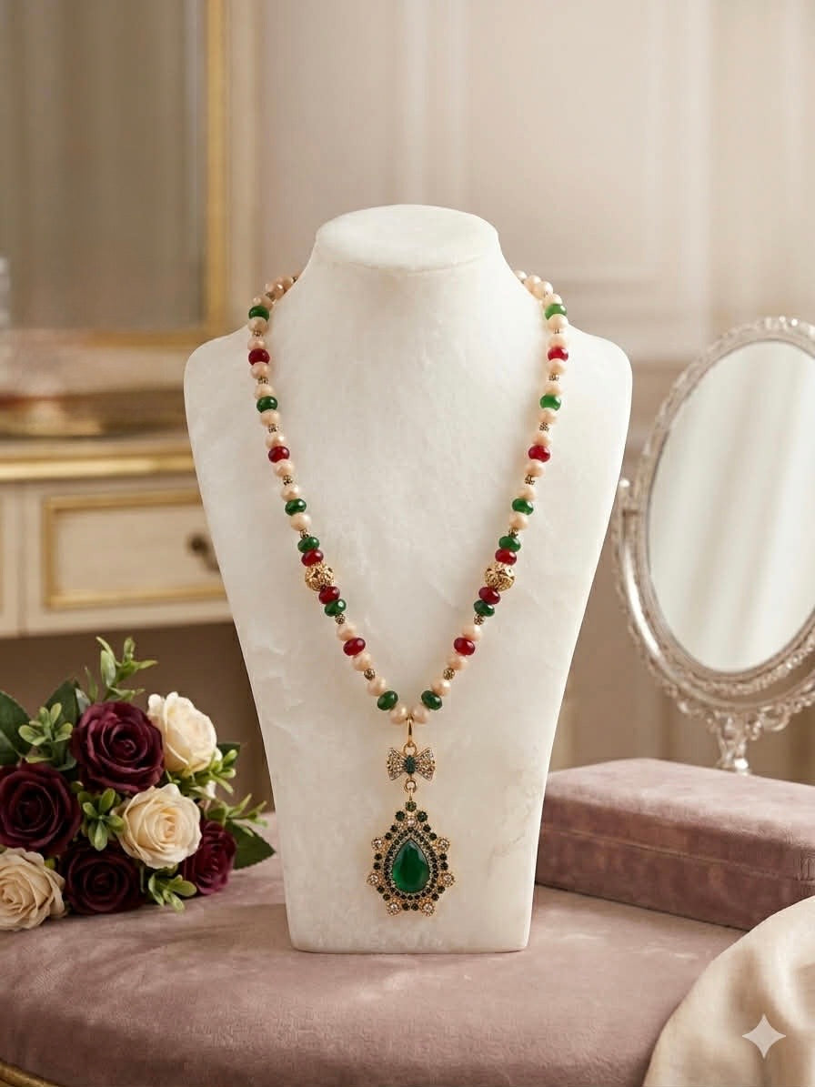 Un collier de luxe et élégant